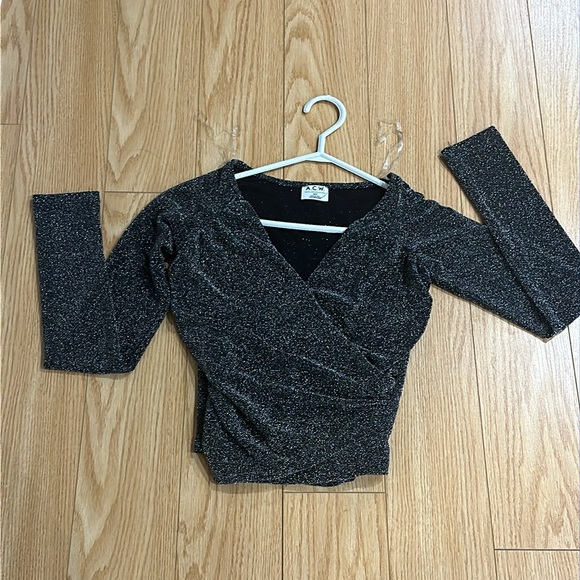 A.C.W. WOMEN CROP TOPS REGULAR FIT IN BLACK - XS - Picture 4 of 7